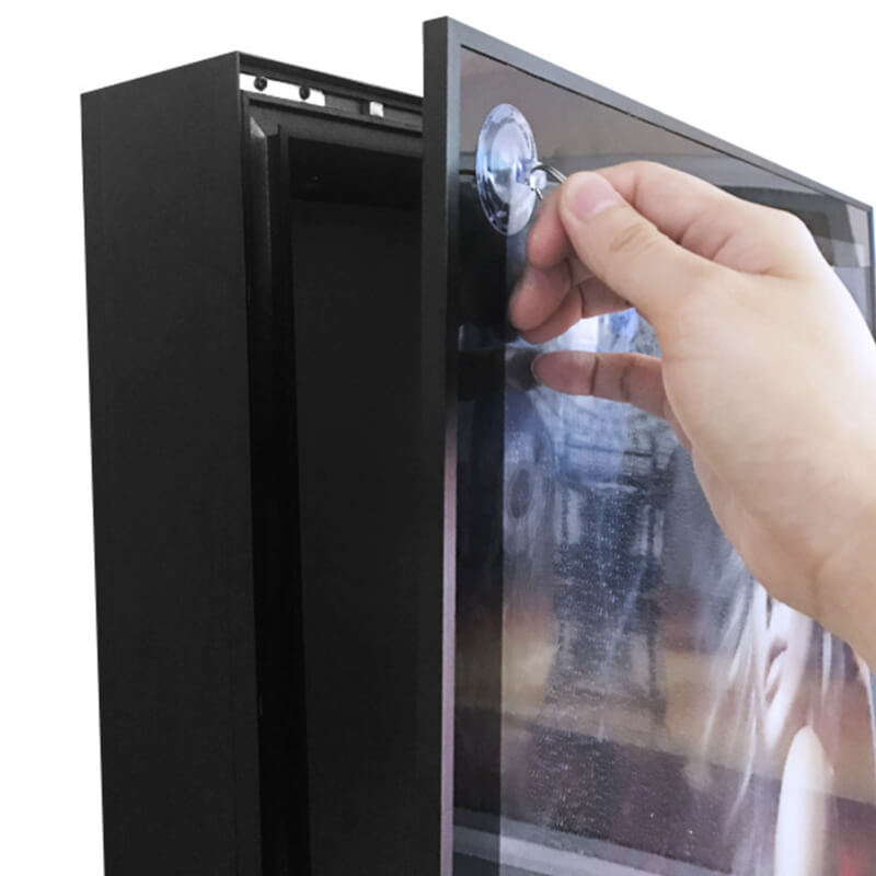 Outdoor Mag Light Box E04F2